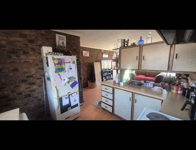 2 BEDROOM TOWNHOUSE FOR SALE IN WITPOORTJIE